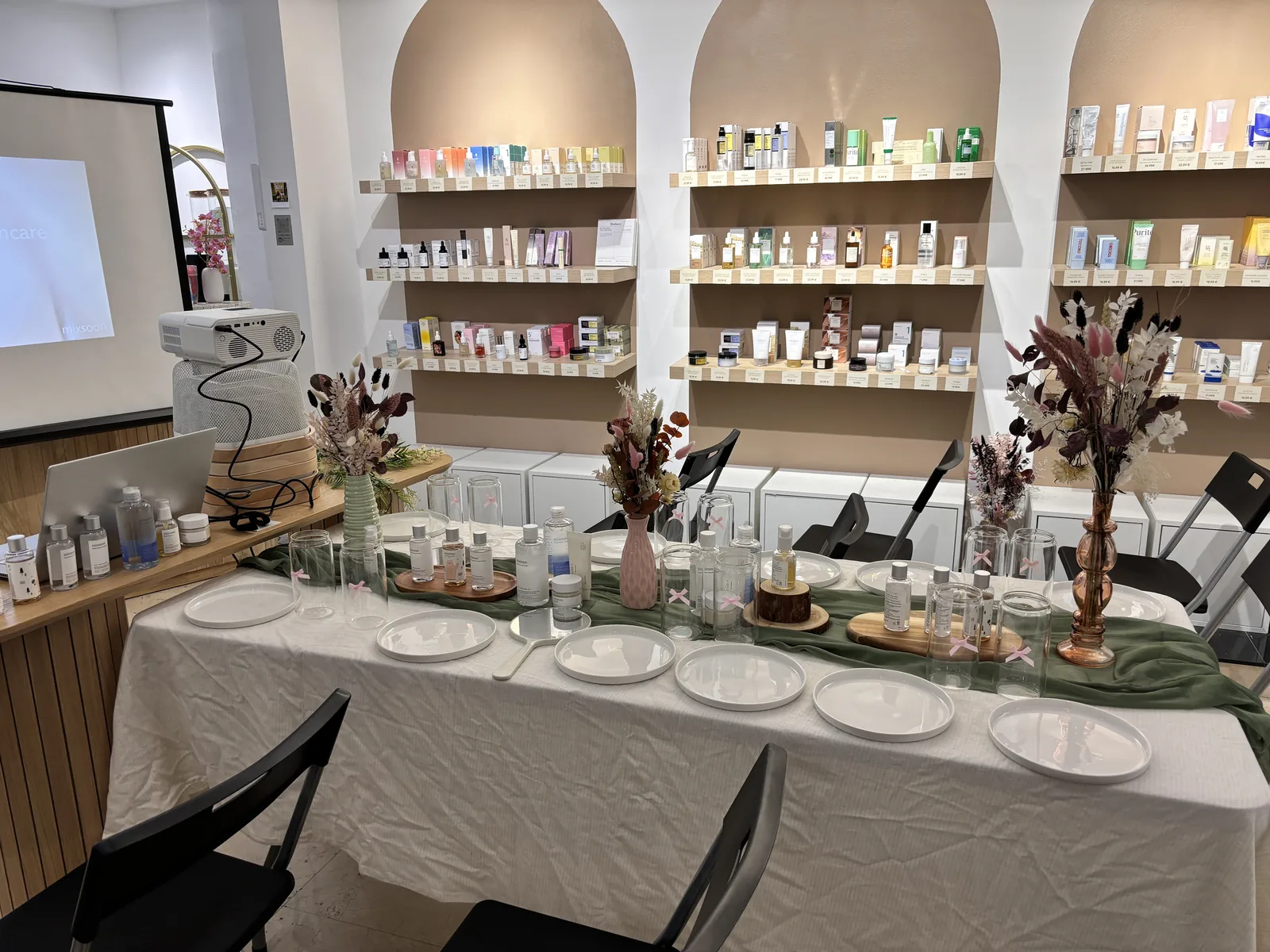 SoulPlus beauty class presentation in Paris